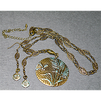 Antique Brass Verde 24-28" Round Dragonfly Pendent Earrings & Chain $38